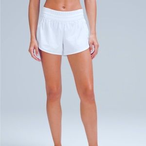 Lululemon tracker short 4”, size 8 white/gray